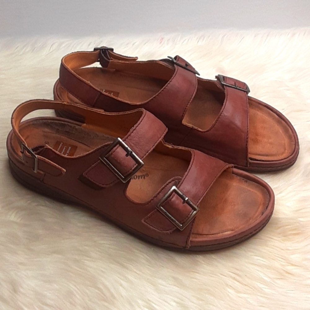 Barefoot Freedom Shoes Size 9 1/2 W (B2)